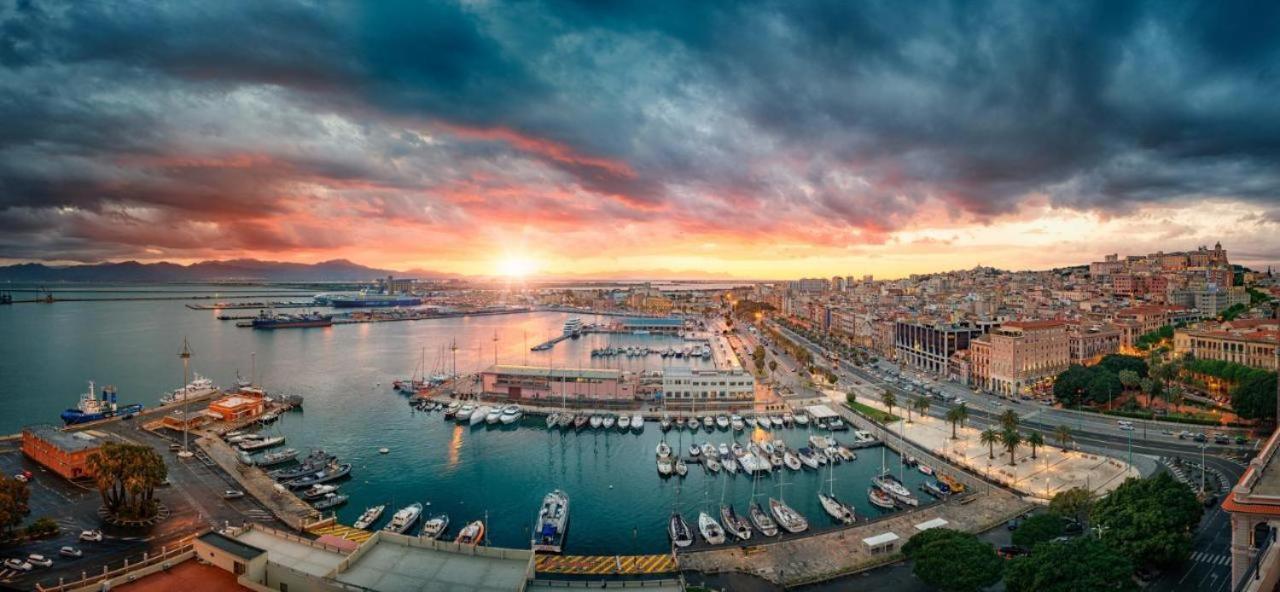 Sunshine Apartment - Appartamento Vicino Al Mare, Cagliari, Sardinia Экстерьер фото